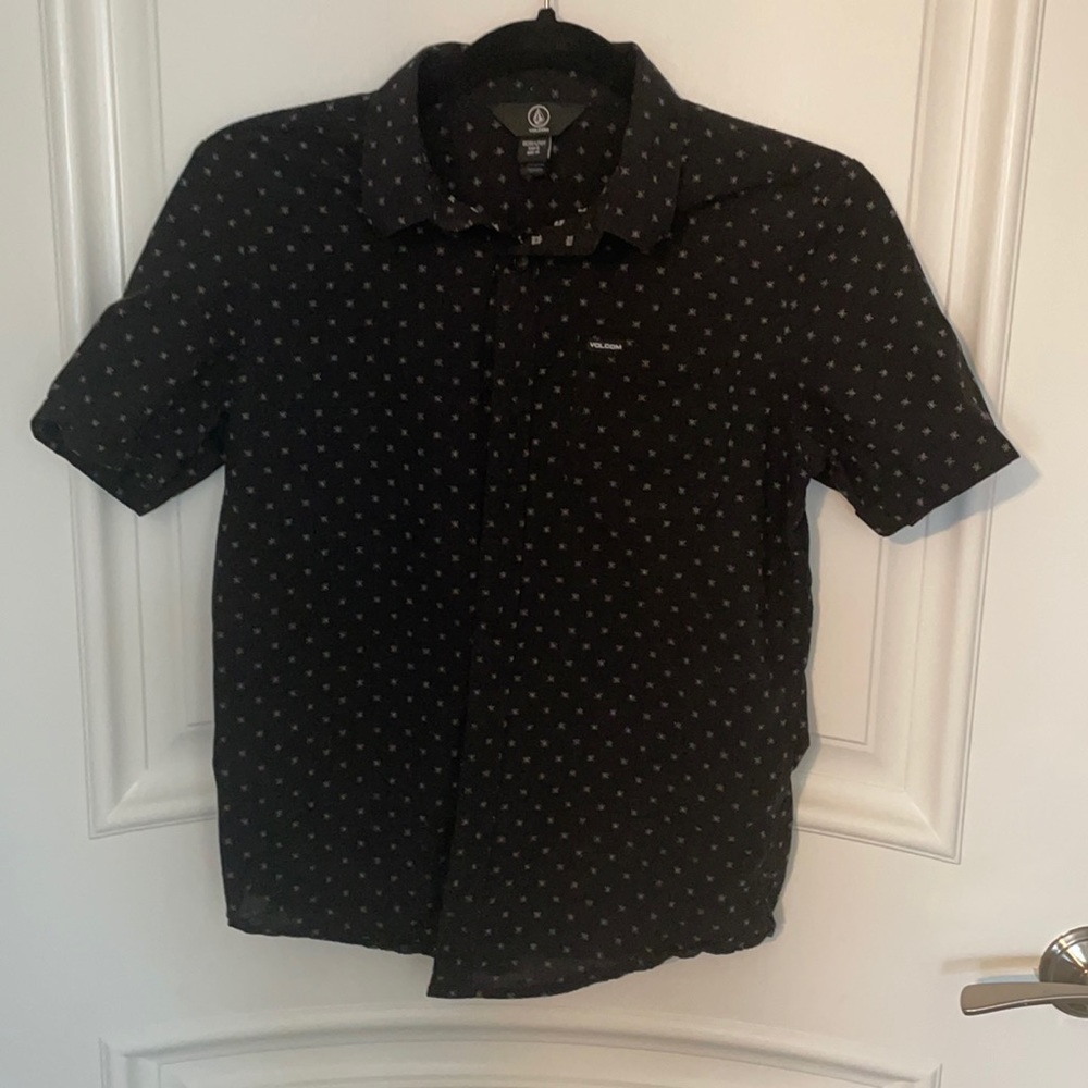 Boys volcom large size 14 shirt